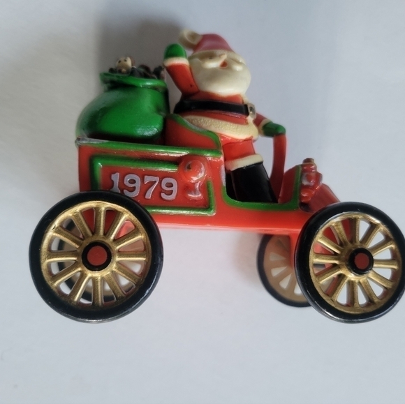 Hallmark RARE vintage ornament, here comes santa 1979, pre-owned - Picture 9 of 11